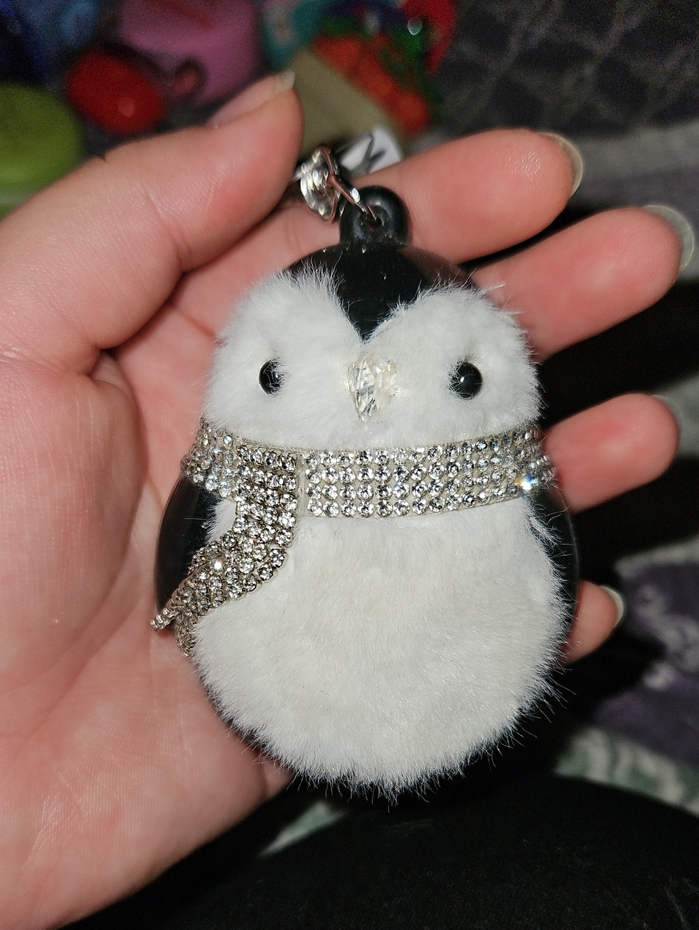 Bath & Body Works Black and White Penguin Pocketbac Holder with Rhinestone Scarf